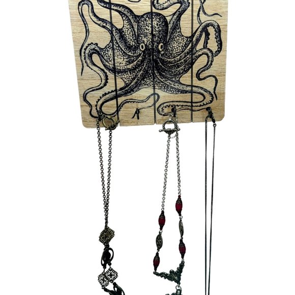 Vintage Octopus Illustration Printed Wooden Square Necklace Key Holder Gothic - Picture 2 of 10
